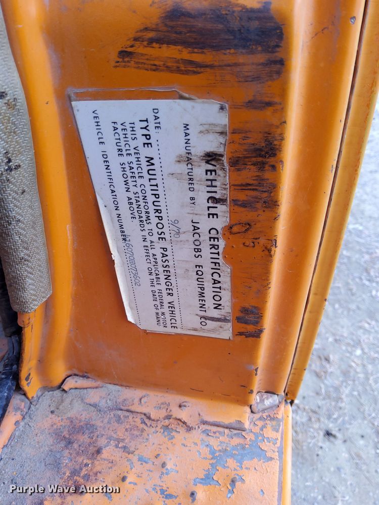 image for item DK8992 1971 International Loadstar 1700 dump truck