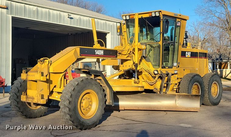 image for item DL7847 1995 Caterpillar 140H VHP motor grader
