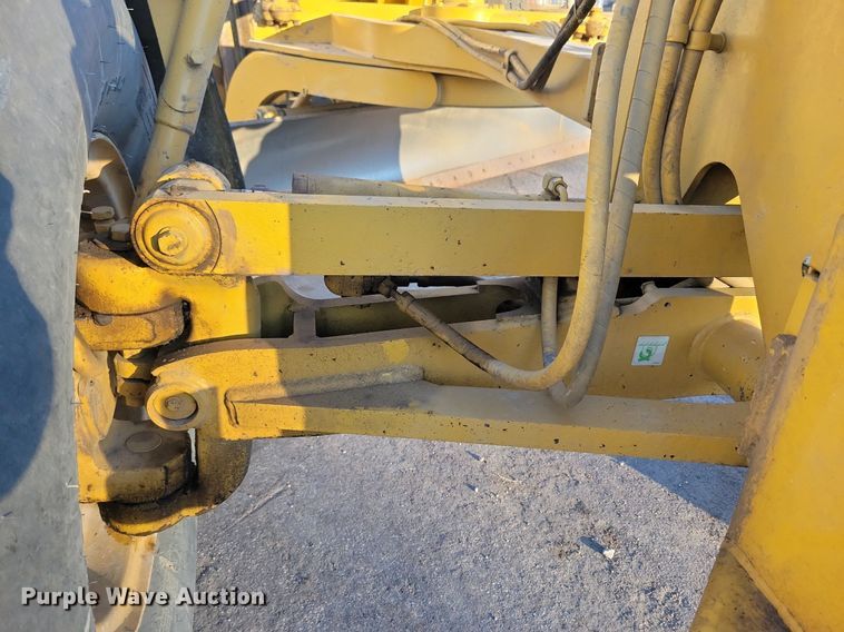 image for item DL7847 1995 Caterpillar 140H VHP motor grader