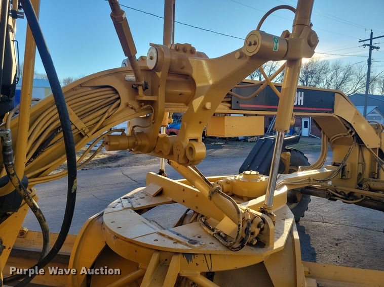 image for item DL7847 1995 Caterpillar 140H VHP motor grader