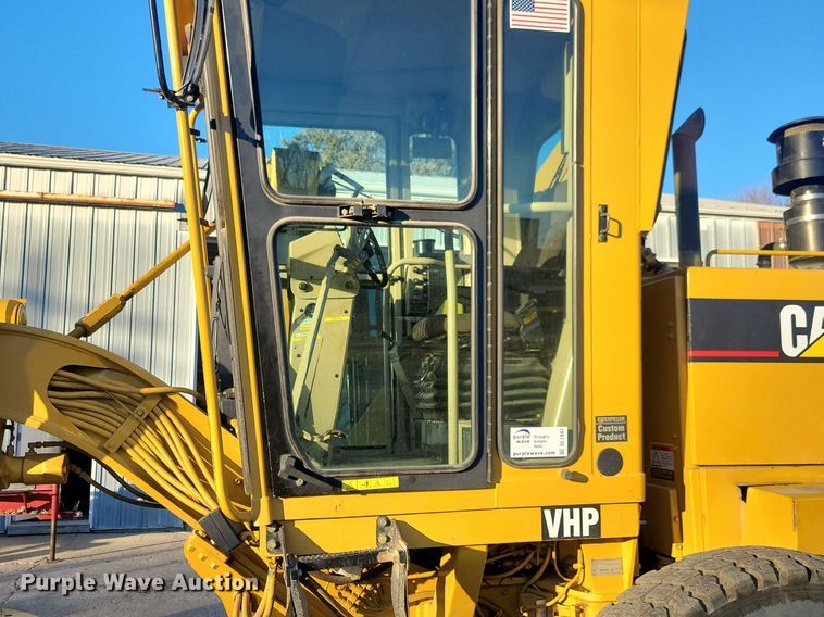 image for item DL7847 1995 Caterpillar 140H VHP motor grader
