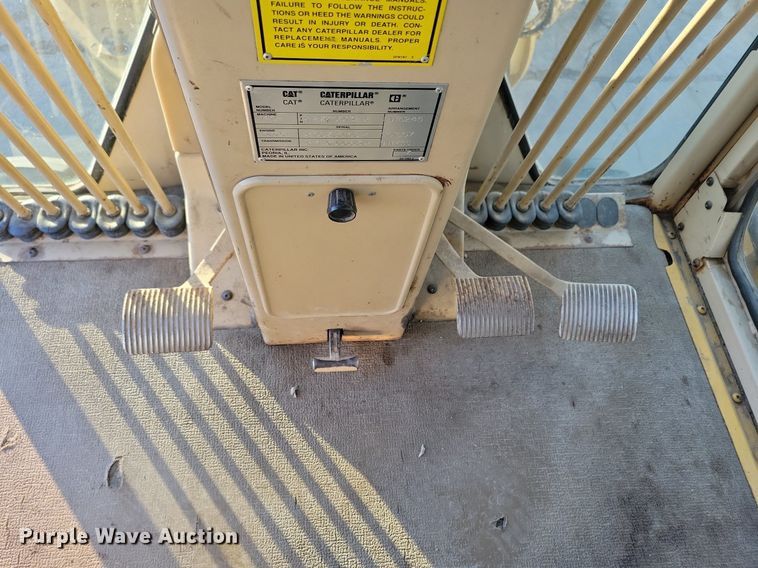 image for item DL7847 1995 Caterpillar 140H VHP motor grader