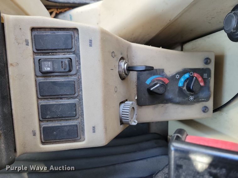 image for item DL7847 1995 Caterpillar 140H VHP motor grader