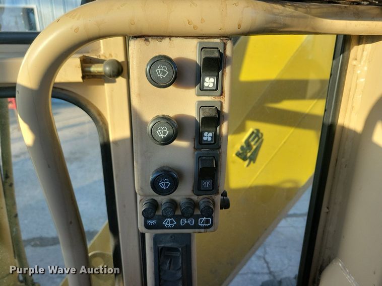 image for item DL7847 1995 Caterpillar 140H VHP motor grader