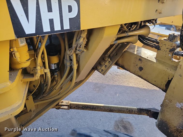 image for item DL7847 1995 Caterpillar 140H VHP motor grader