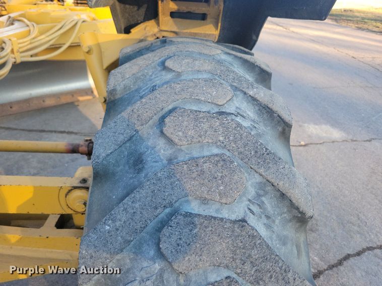 image for item DL7847 1995 Caterpillar 140H VHP motor grader