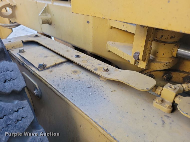 image for item DL7847 1995 Caterpillar 140H VHP motor grader