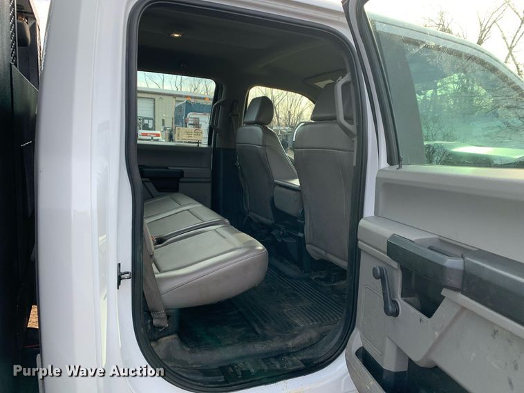 image for item DM7734 2018 Ford  F450 Super Duty XL Crew Cab utility / service truck