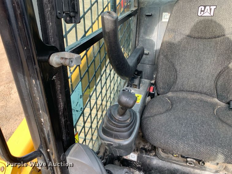 image for item DM7737 2019 Caterpillar 299D2 tracked skid steer loader