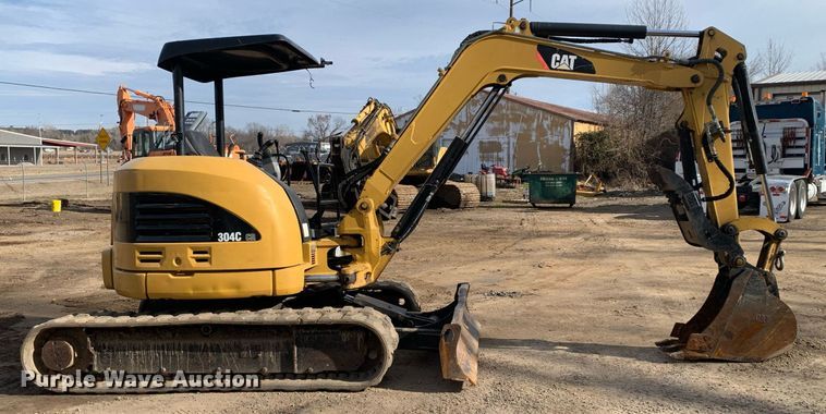 image for item DM7738 2010 Caterpillar 304C CR mini excavator