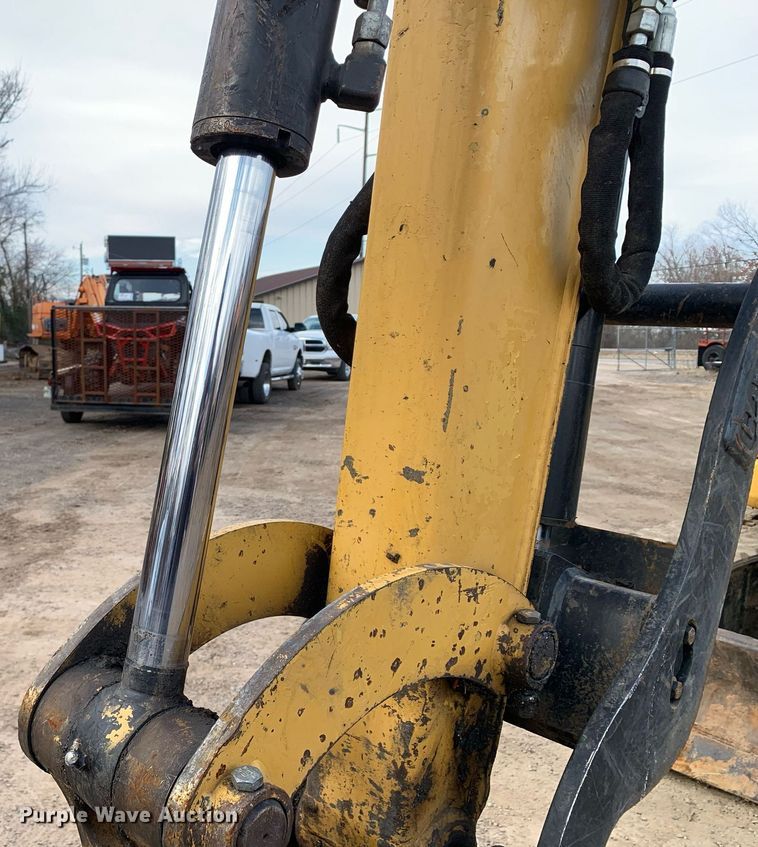 image for item DM7738 2010 Caterpillar 304C CR mini excavator