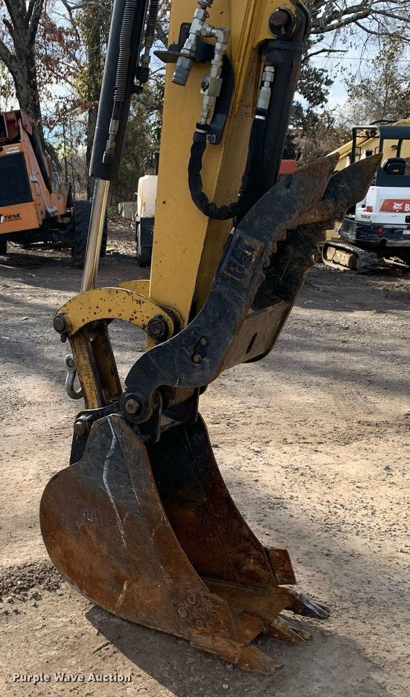 image for item DM7738 2010 Caterpillar 304C CR mini excavator