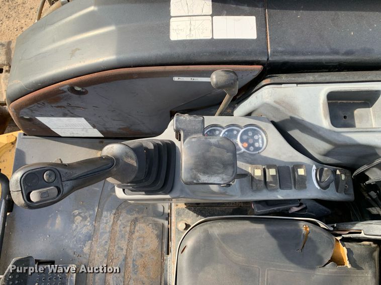 image for item DM7738 2010 Caterpillar 304C CR mini excavator