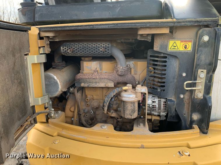 image for item DM7738 2010 Caterpillar 304C CR mini excavator
