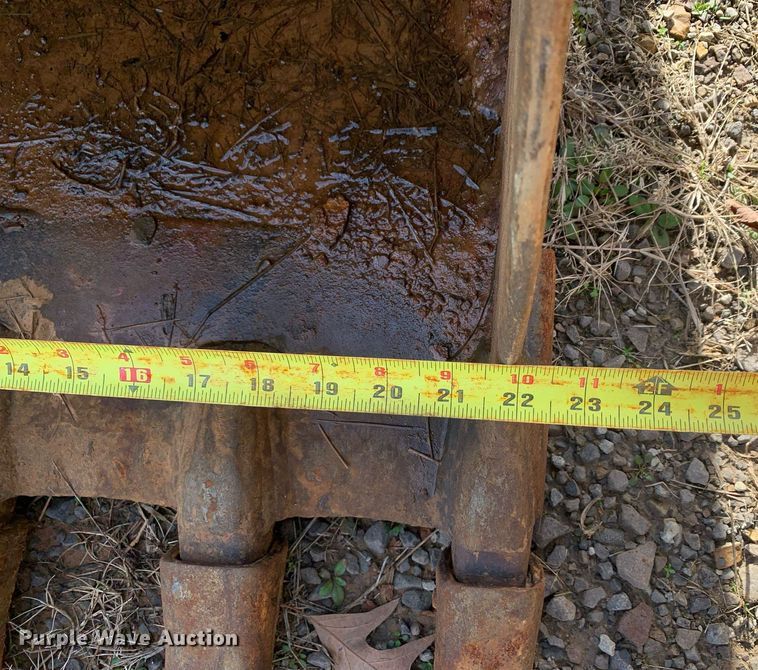 image for item DM7738 2010 Caterpillar 304C CR mini excavator