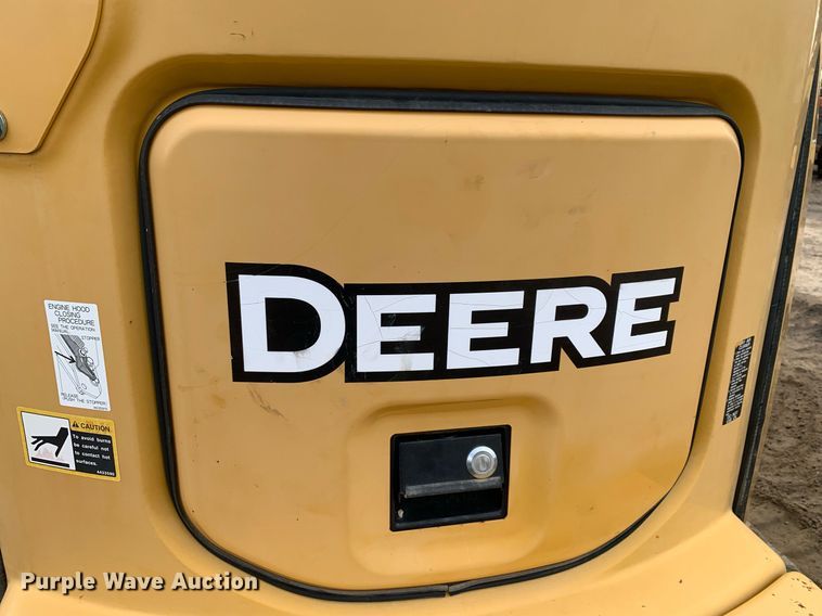 image for item DM7739 2015 John Deere 35G mini excavator