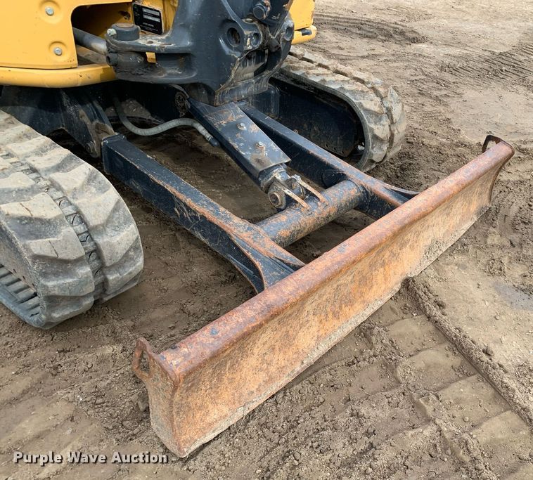 image for item DM7739 2015 John Deere 35G mini excavator