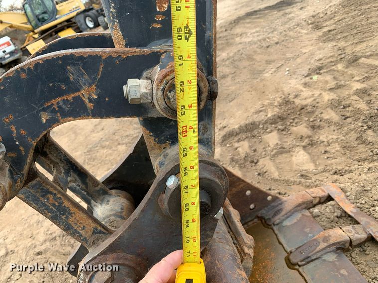 image for item DM7739 2015 John Deere 35G mini excavator