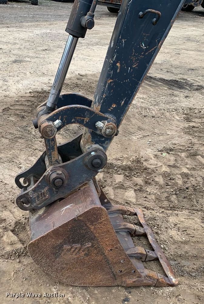 image for item DM7739 2015 John Deere 35G mini excavator