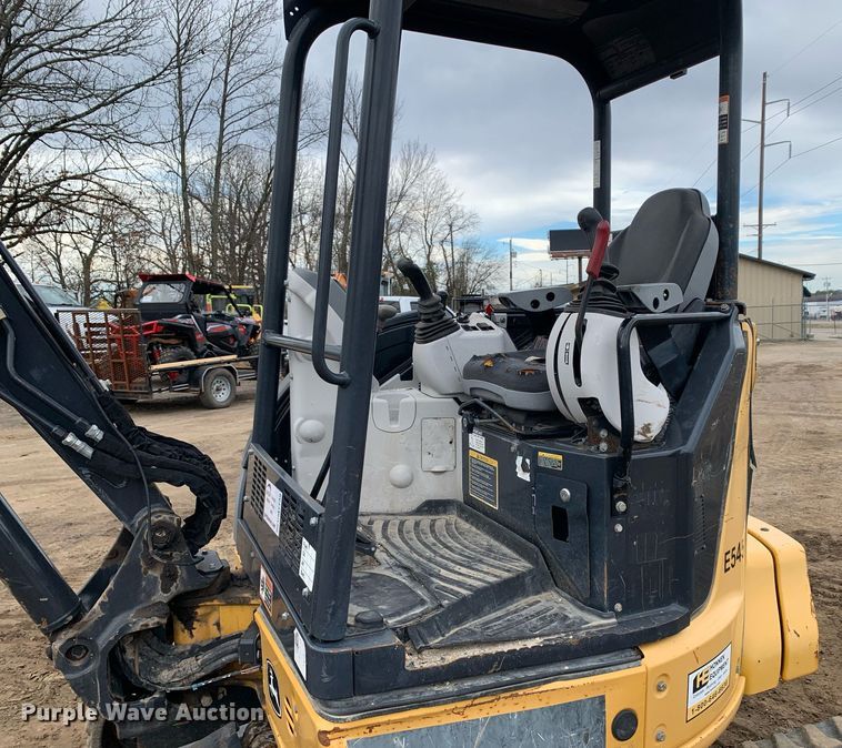 image for item DM7739 2015 John Deere 35G mini excavator