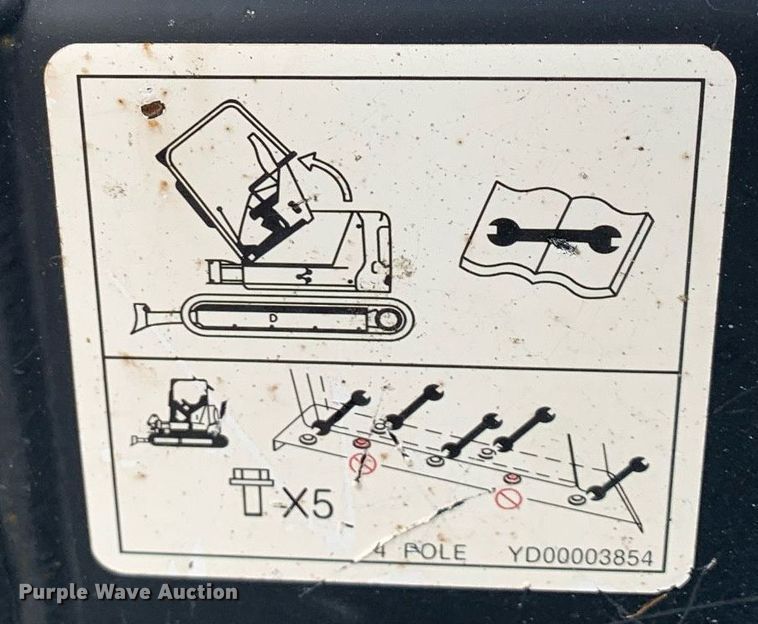 image for item DM7739 2015 John Deere 35G mini excavator