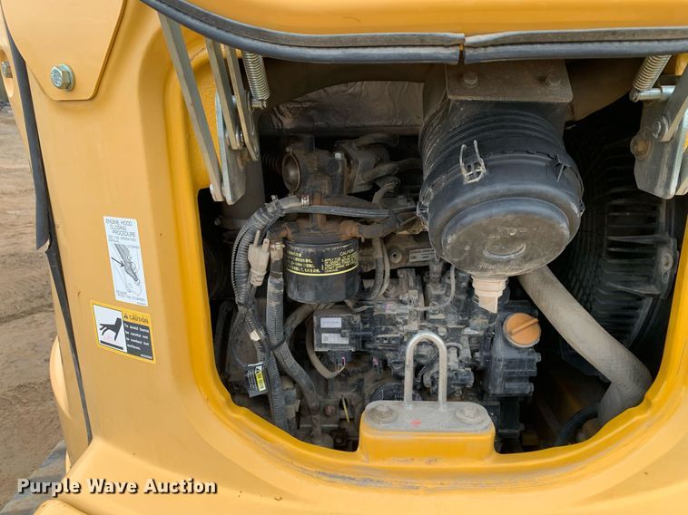 image for item DM7739 2015 John Deere 35G mini excavator