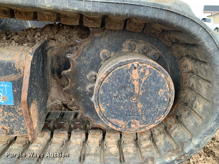 image for item DM7739 2015 John Deere 35G mini excavator