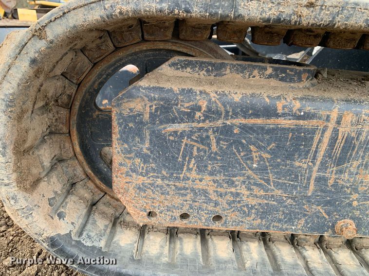 image for item DM7739 2015 John Deere 35G mini excavator