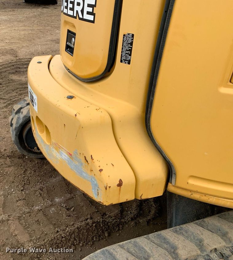 image for item DM7739 2015 John Deere 35G mini excavator