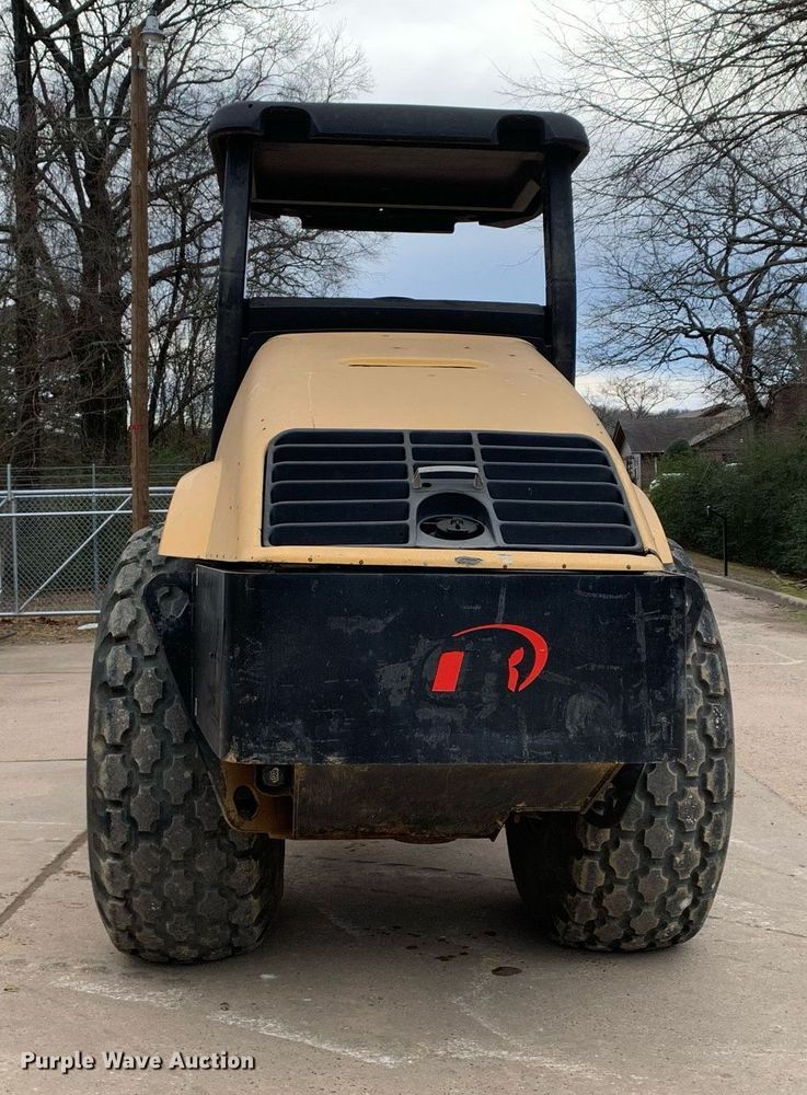 image for item DM7742 2005 Ingersoll Rand  SD100D single drum vibratory roller