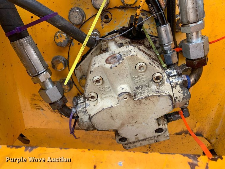 image for item DM7742 2005 Ingersoll Rand  SD100D single drum vibratory roller