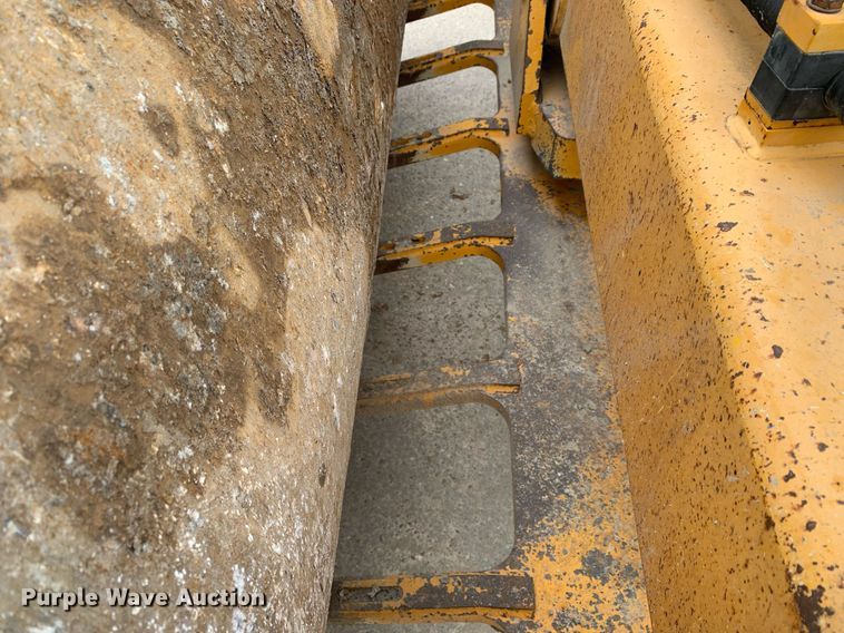 image for item DM7742 2005 Ingersoll Rand  SD100D single drum vibratory roller