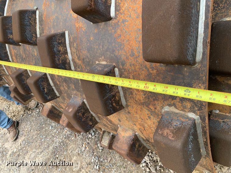 image for item DM7742 2005 Ingersoll Rand  SD100D single drum vibratory roller