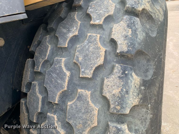 image for item DM7742 2005 Ingersoll Rand  SD100D single drum vibratory roller