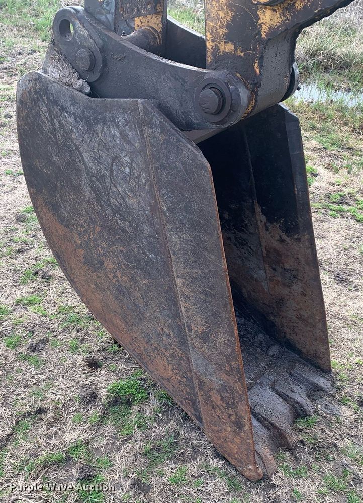 image for item DM7745 Ford 555C backhoe