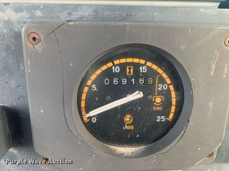 image for item DM7745 Ford 555C backhoe