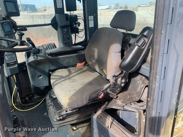 image for item DM7746 2015 John Deere 644K wheel loader