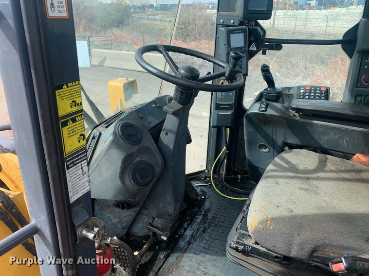 image for item DM7746 2015 John Deere 644K wheel loader