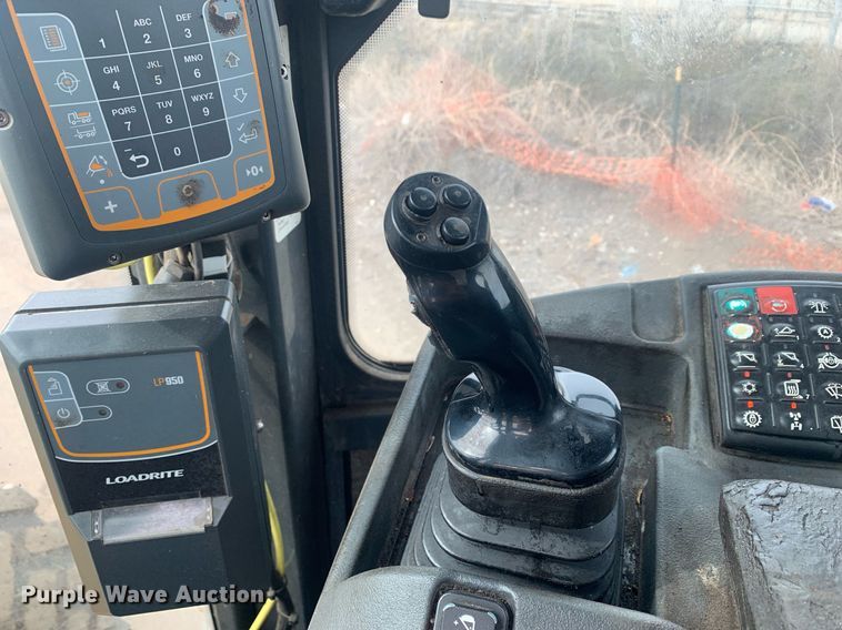 image for item DM7746 2015 John Deere 644K wheel loader