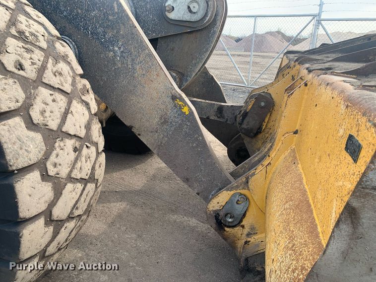 image for item DM7747 2017 John Deere 744K II wheel loader