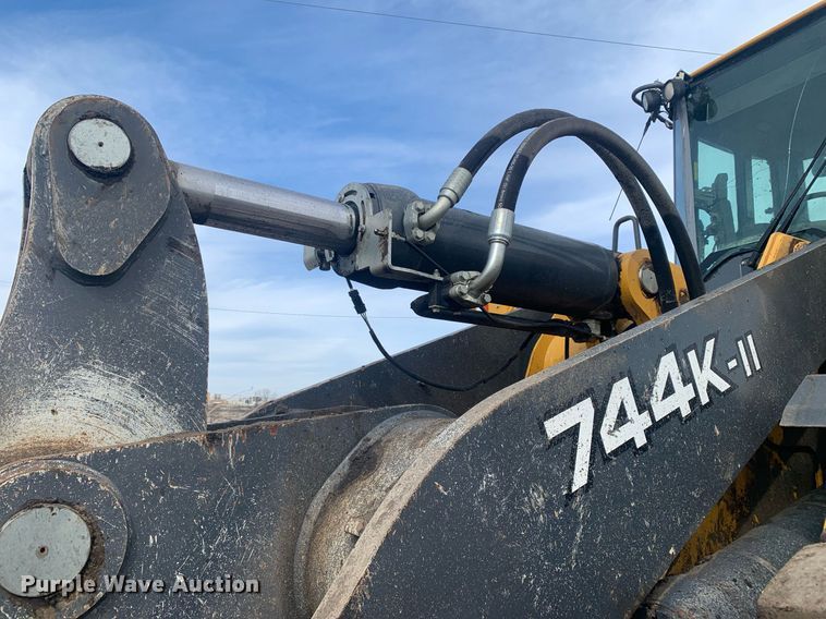 image for item DM7747 2017 John Deere 744K II wheel loader