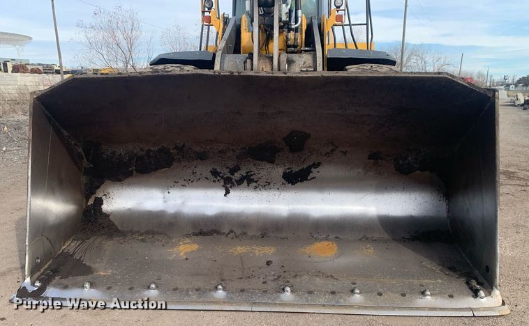 image for item DM7747 2017 John Deere 744K II wheel loader