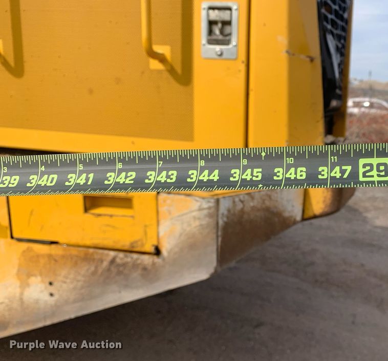 image for item DM7747 2017 John Deere 744K II wheel loader