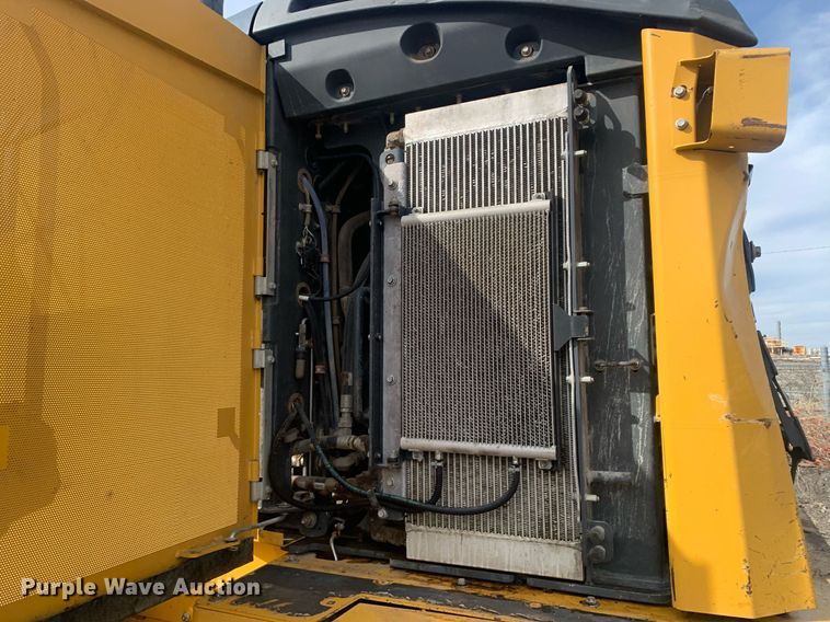 image for item DM7747 2017 John Deere 744K II wheel loader