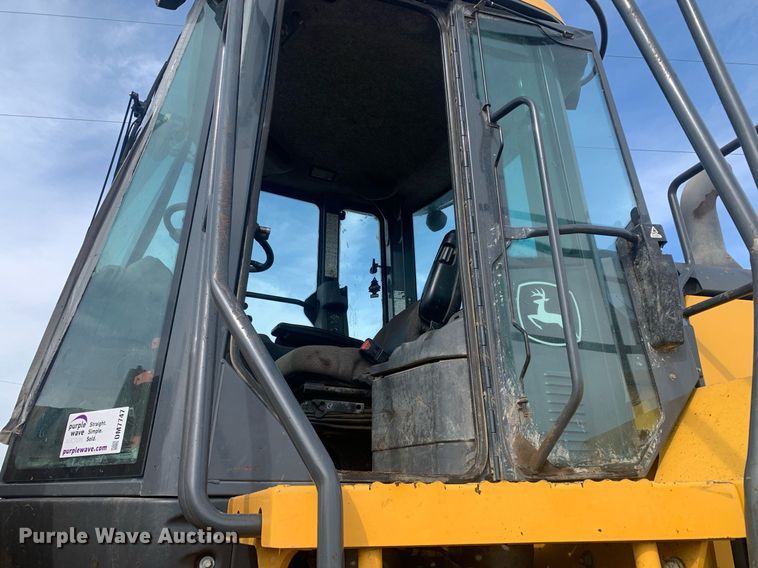 image for item DM7747 2017 John Deere 744K II wheel loader