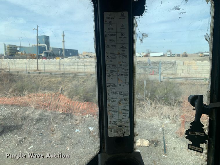 image for item DM7747 2017 John Deere 744K II wheel loader