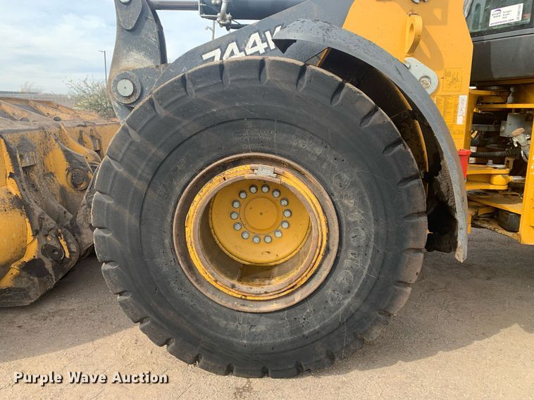image for item DM7747 2017 John Deere 744K II wheel loader