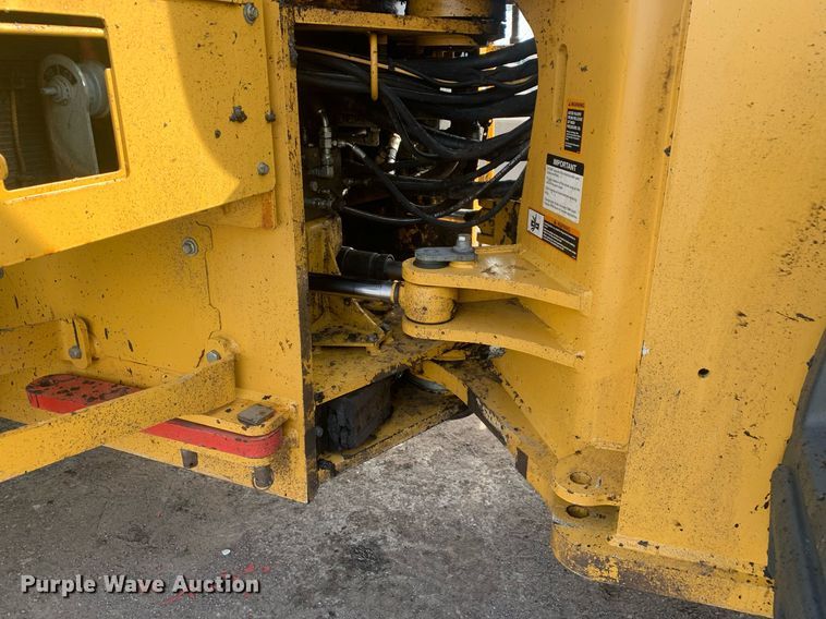 image for item DM7748 2015 John Deere 744K II wheel loader