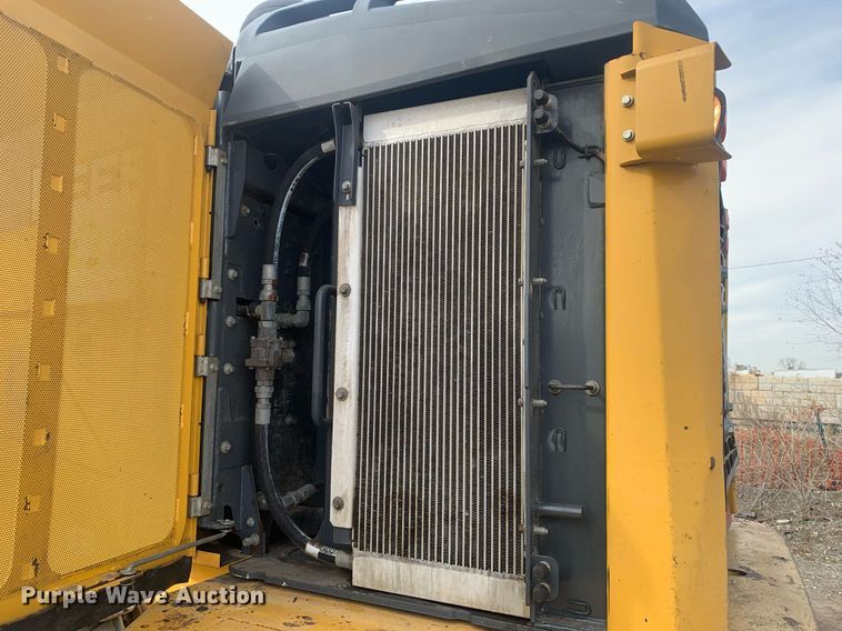 image for item DM7748 2015 John Deere 744K II wheel loader