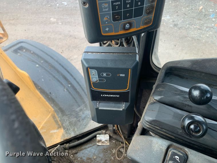 image for item DM7748 2015 John Deere 744K II wheel loader